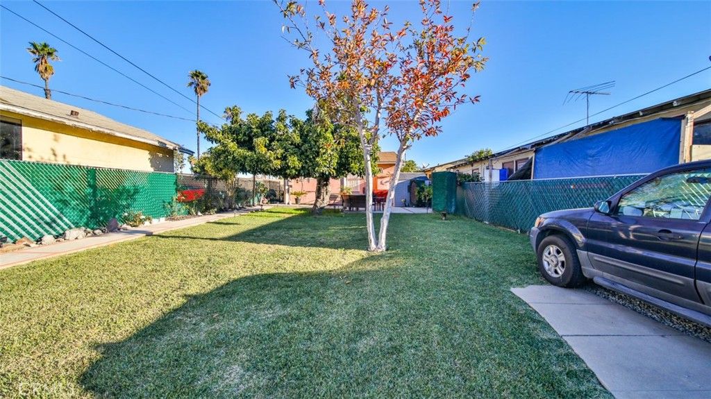 listing image 130729679055414711289
