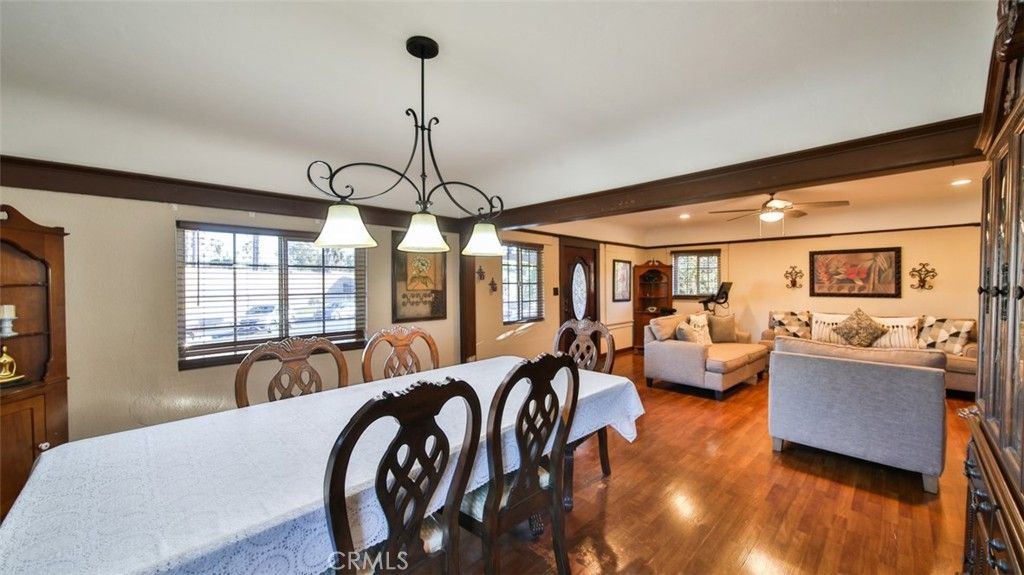 listing image 130728542517288998349