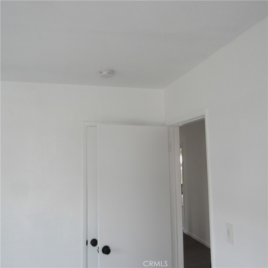 Photo 9 of 28 of 1609 S Pleasant Avenue house