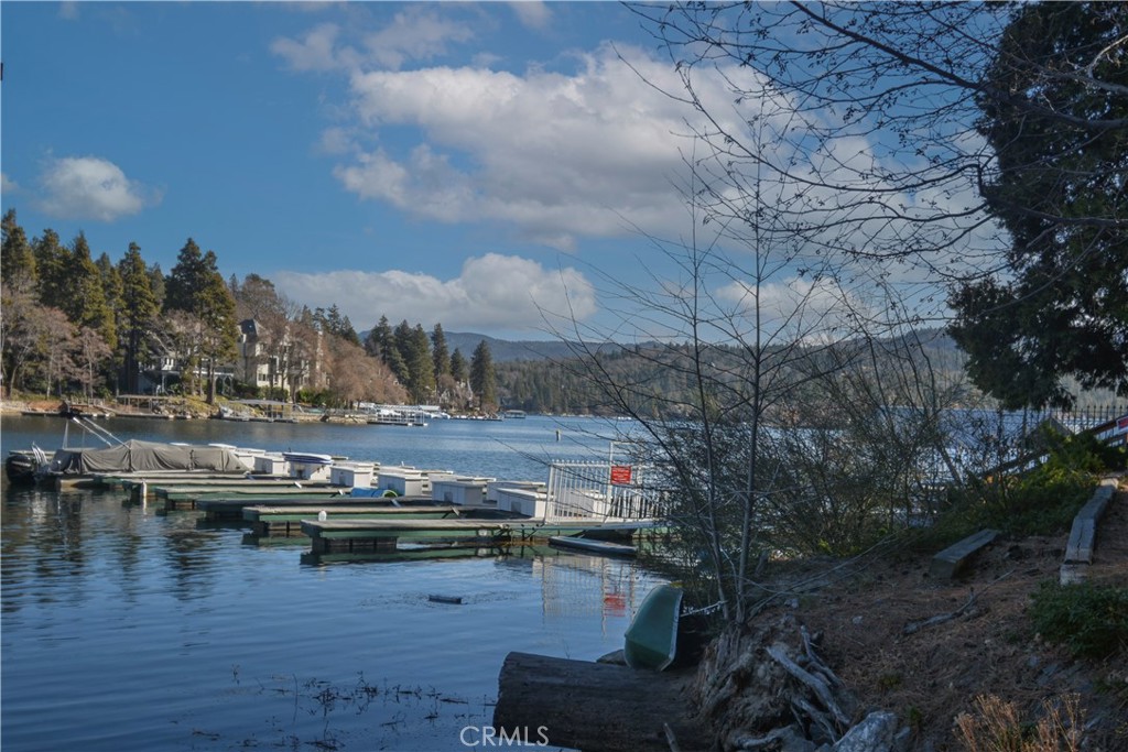 Arrowhead Woods (AWHW) - Residential