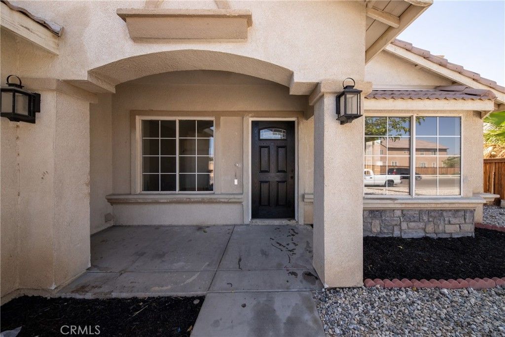 listing image 130722274390780119126