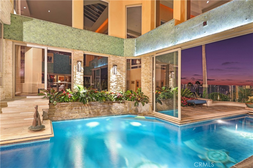 Ritz Cove (RC) - Residential