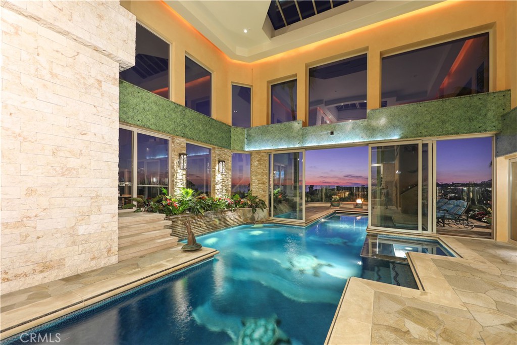 Ritz Cove (RC) - Residential