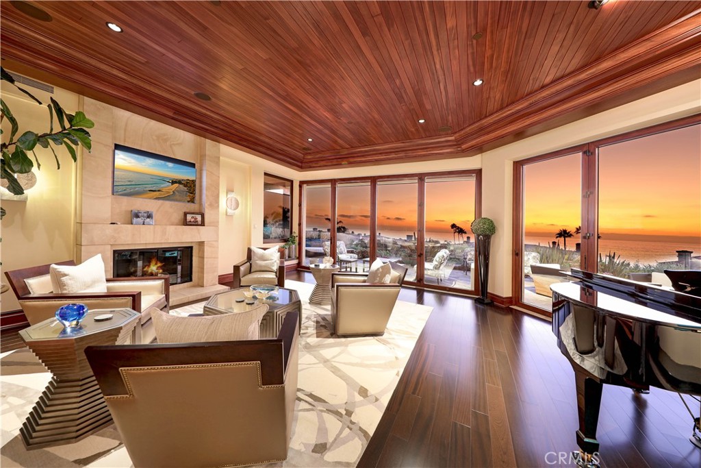 Ritz Cove (RC) - Residential