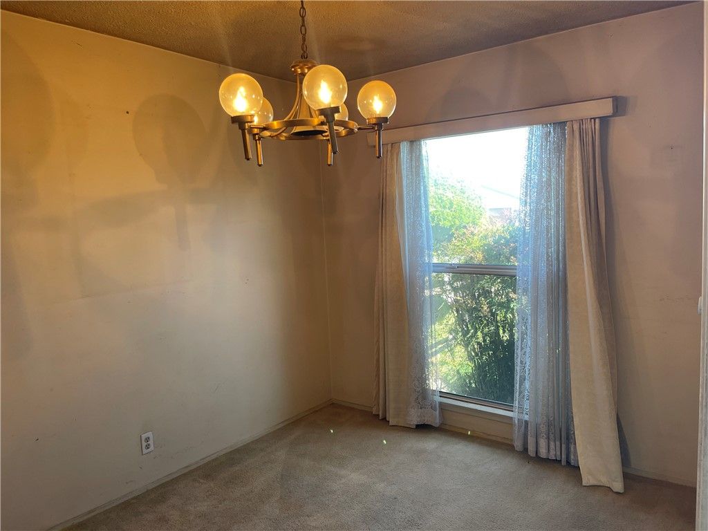 listing image 130720046405394545696