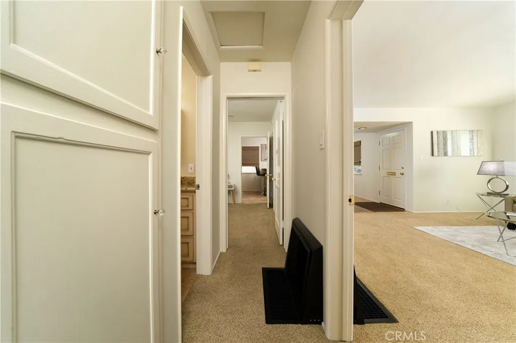 Lakewood, California 90713, United States, 3 Bedrooms Bedrooms, ,1 BathroomBathrooms,Residential,Pending,105121