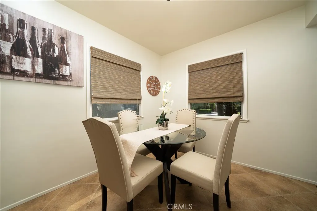 Lakewood, California 90713, United States, 3 Bedrooms Bedrooms, ,1 BathroomBathrooms,Residential,Pending,105121