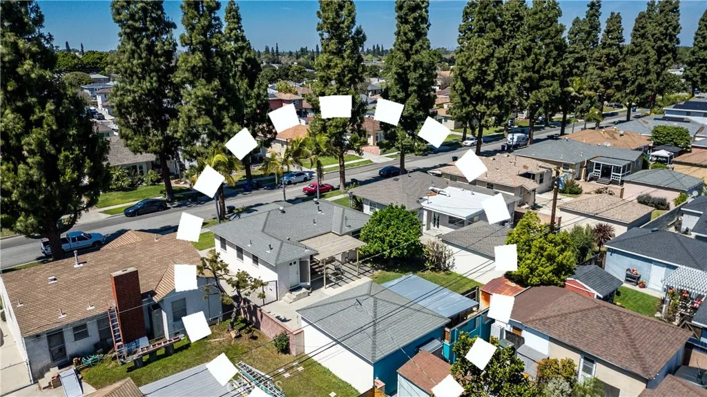 Lakewood, California 90713, United States, 3 Bedrooms Bedrooms, ,1 BathroomBathrooms,Residential,Pending,105121