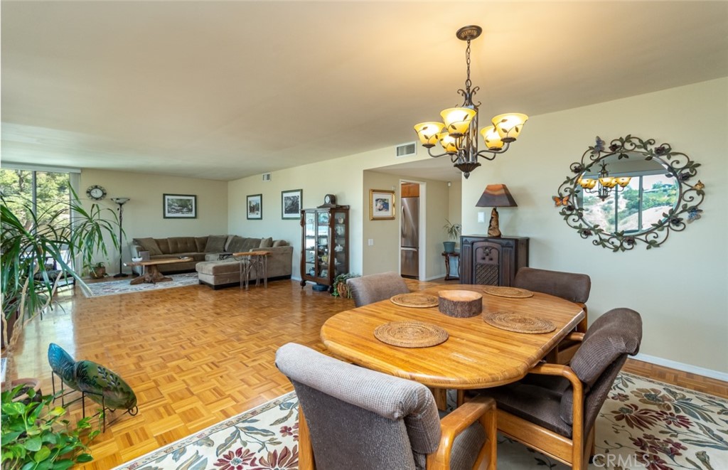 Photo 5 of 50 of 3801 Oakfield Drive house