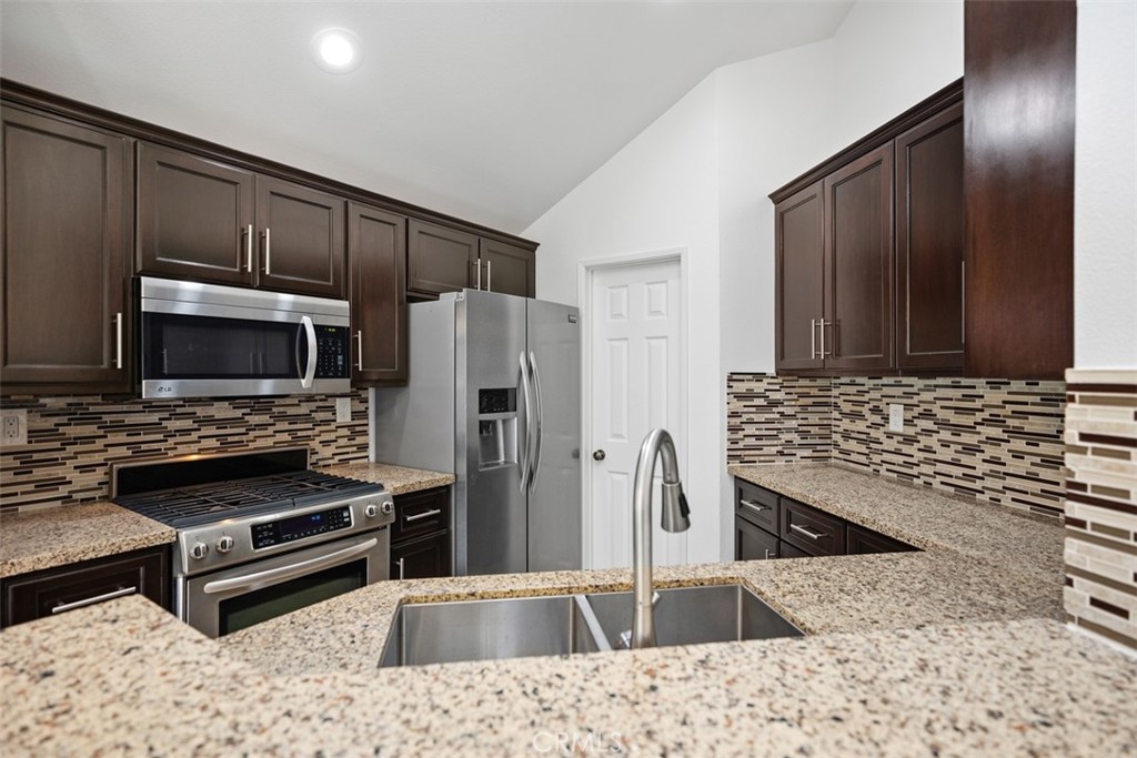 Expressions (RNE) - Residential Lease