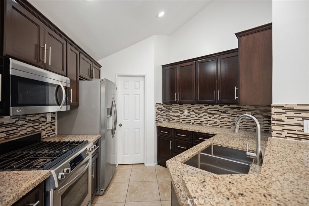 Expressions (RNE) - Residential Lease