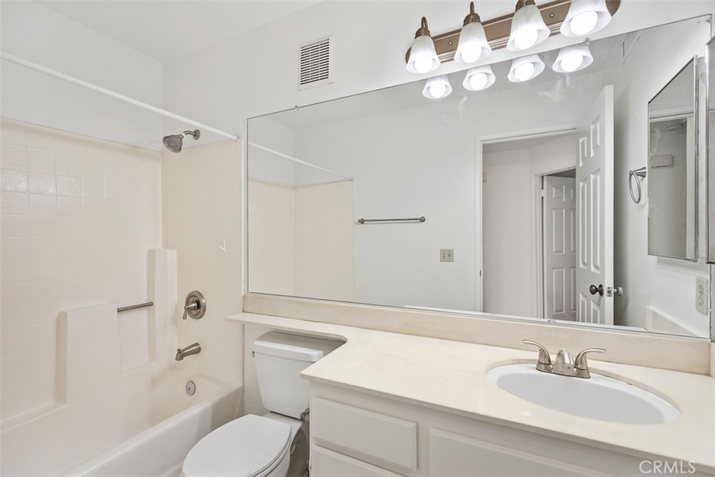 Expressions (RNE) - Residential Lease