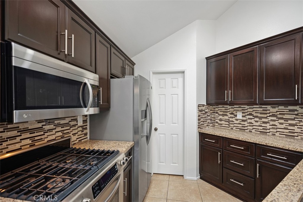 Expressions (RNE) - Residential Lease