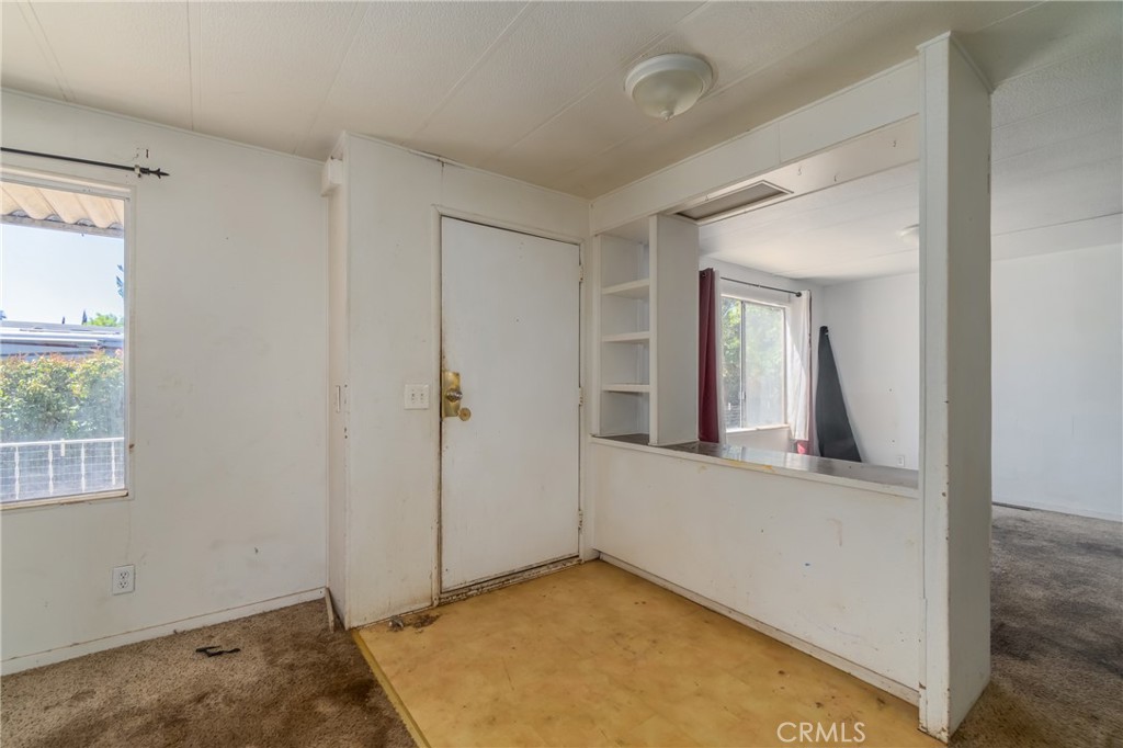 Photo 9 of 40 of 6613 Collier Avenue mobile home