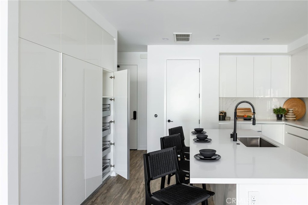 118 Astronaut Ellison S Onizuka Street 501