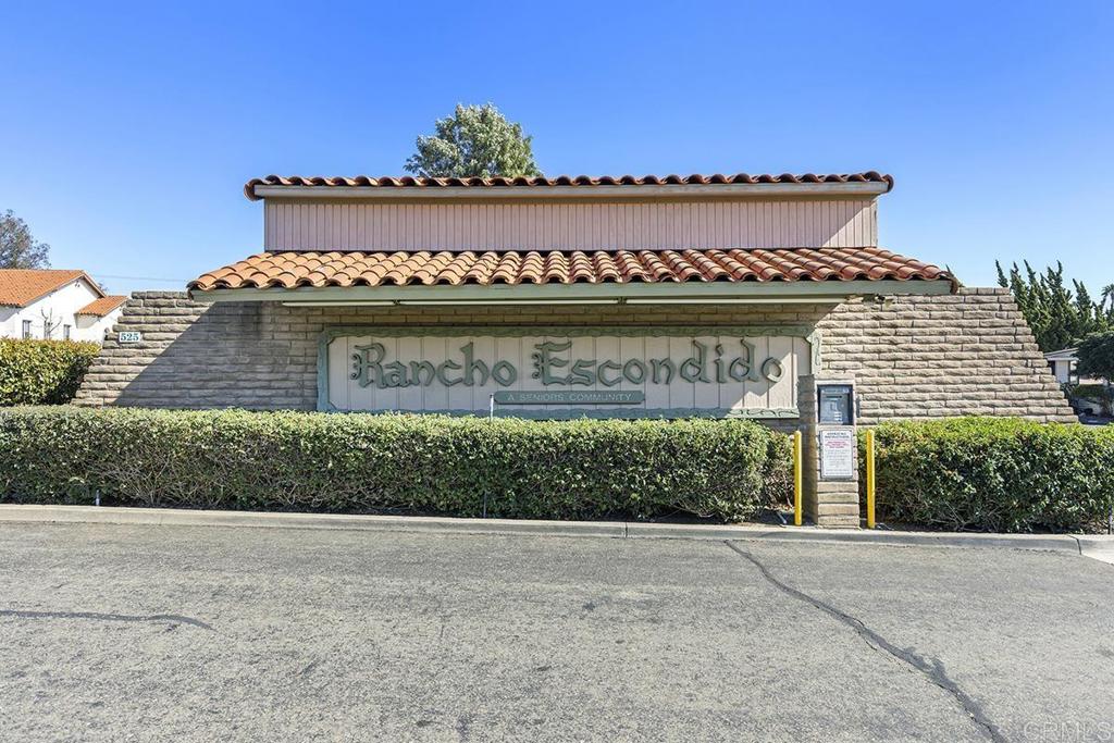 525 W El Norte Parkway 39