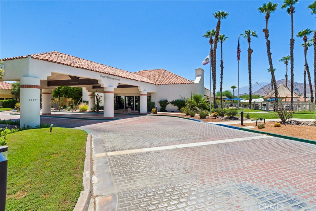 Photo 8 of 28 of 77592 Calle Las Brisas N house