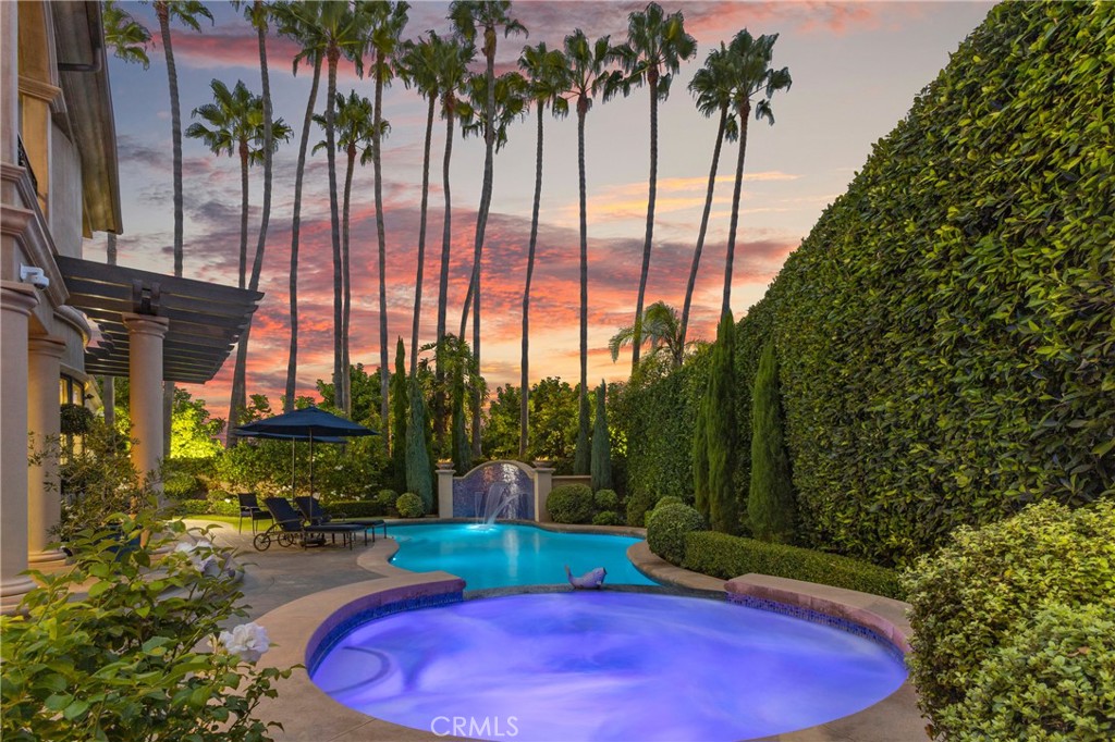 Ritz Cove (RC) - Residential