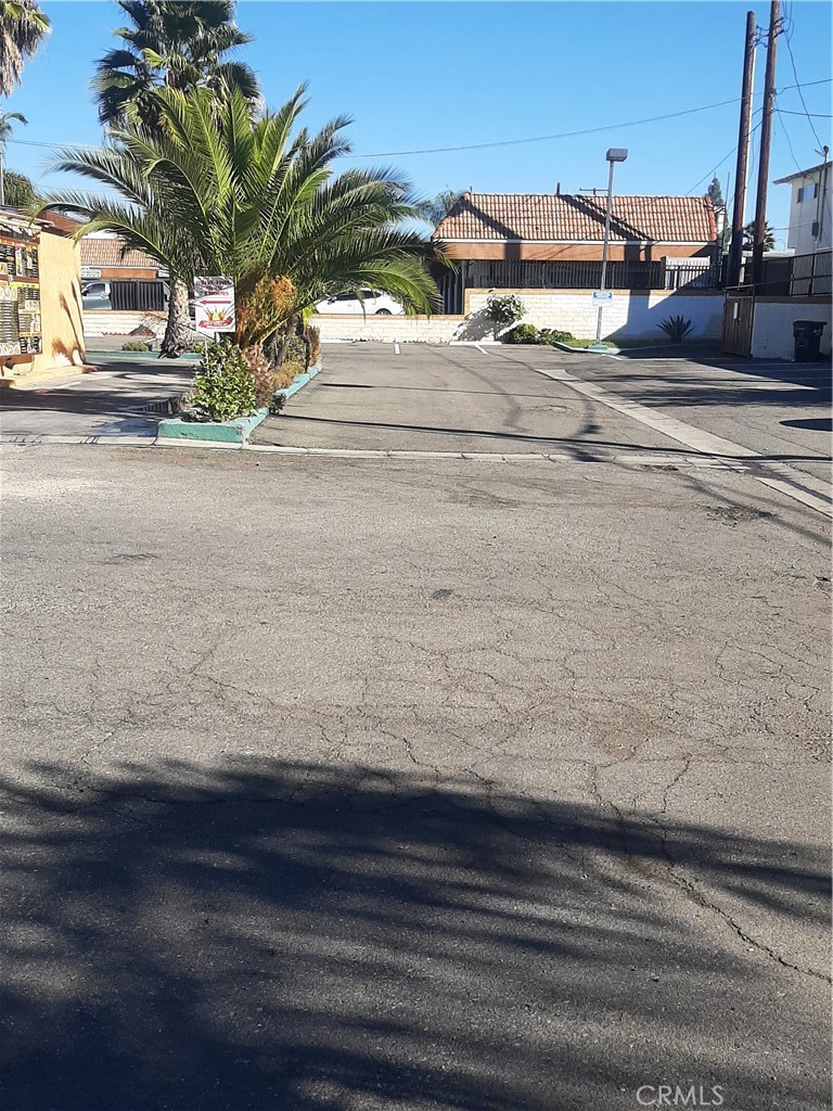 600 E Foothill Boulevard