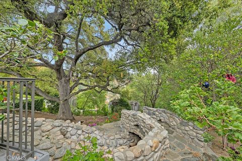 A home in Hidden Hills