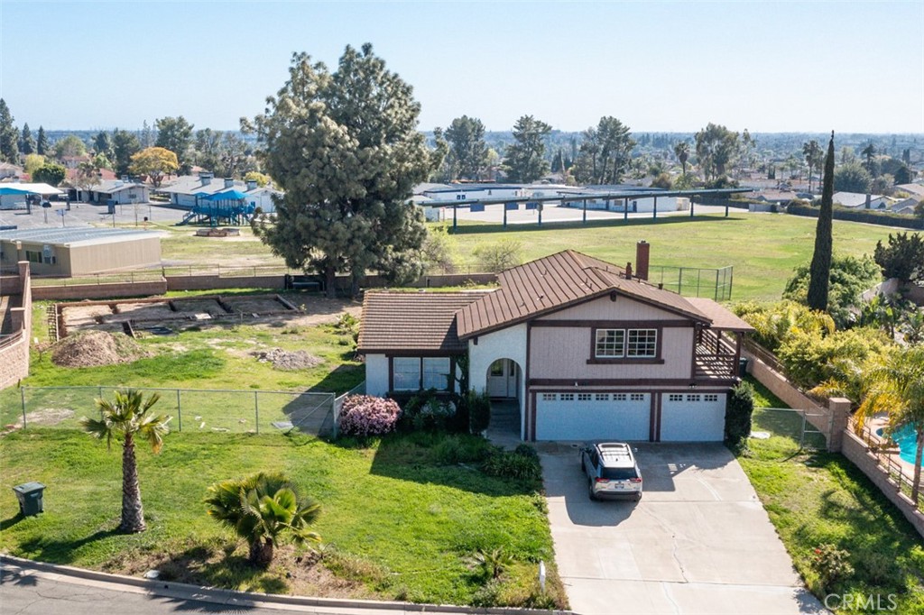 5105 Fairview Circle
