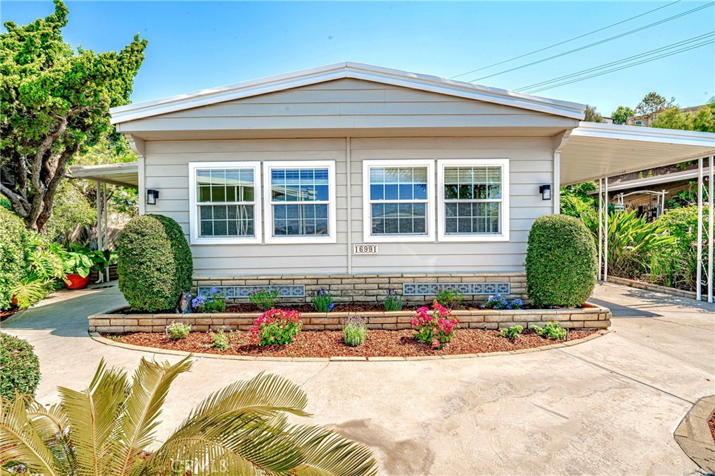 View Yorba Linda, CA 92886 mobile home