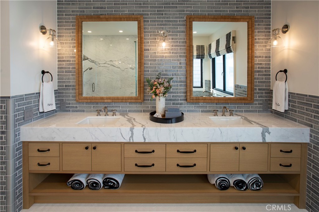 Balboa Peninsula Point (BLPP) - Residential