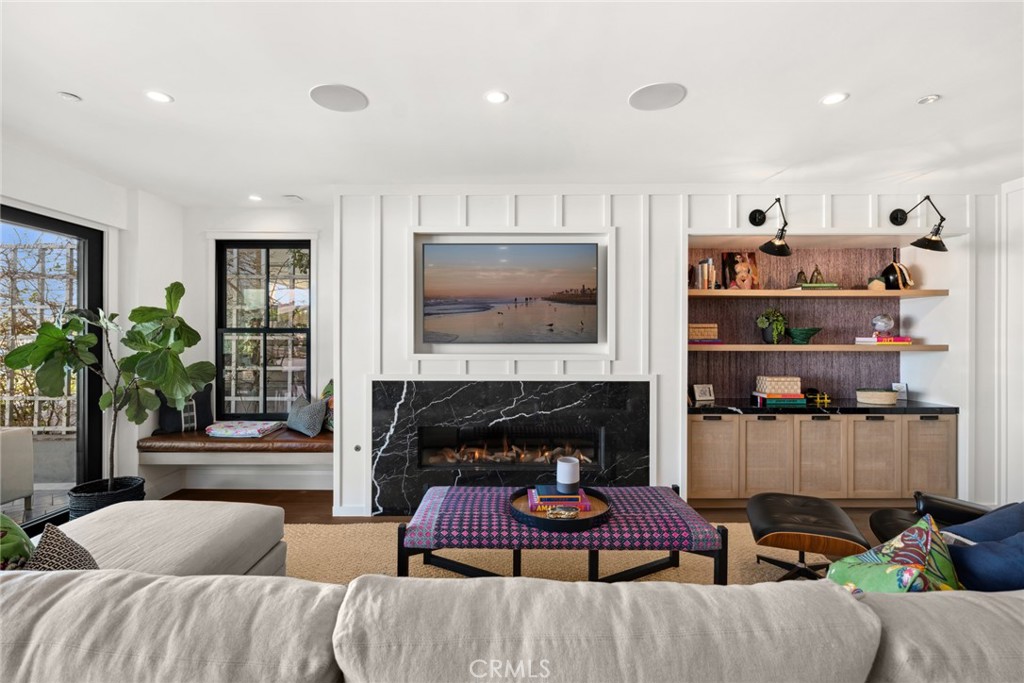 Balboa Peninsula Point (BLPP) - Residential