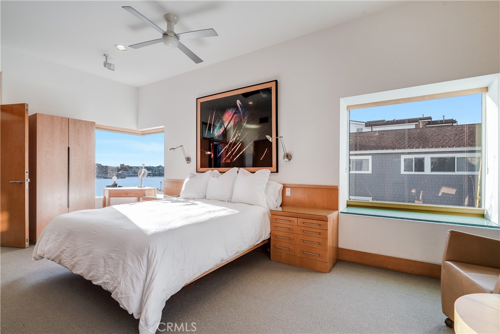 512 S Bay Front