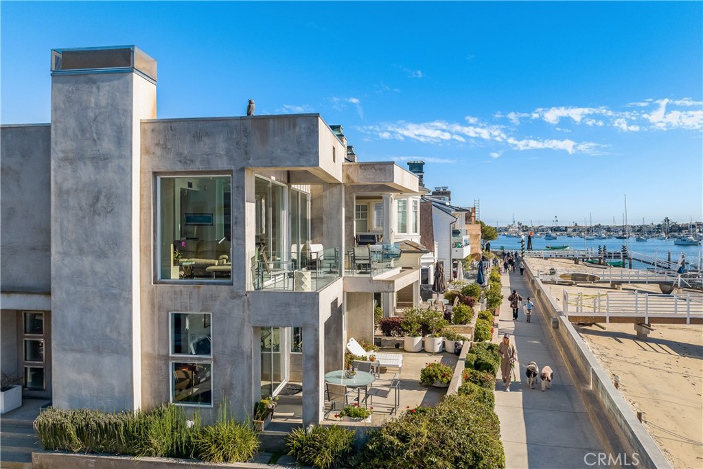 Balboa Island - Main Island (BALM) - Residential Lease
