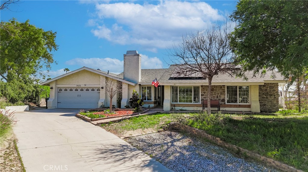 7025 Vista Del Verde