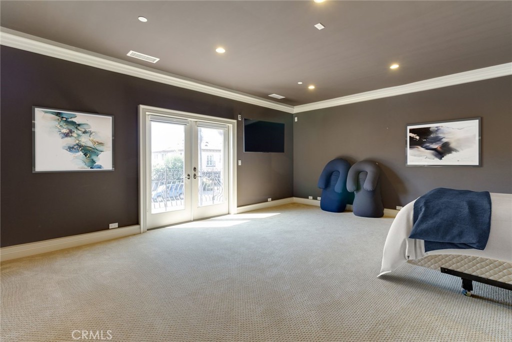 Admiralty Island (HADM) - Residential