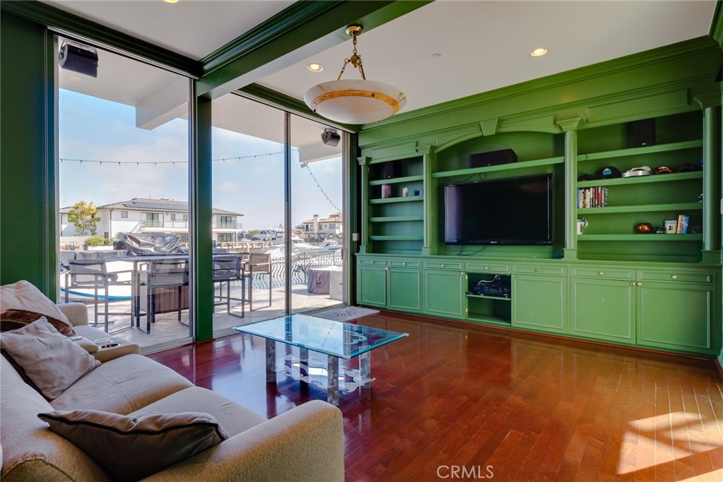 Admiralty Island (HADM) - Residential