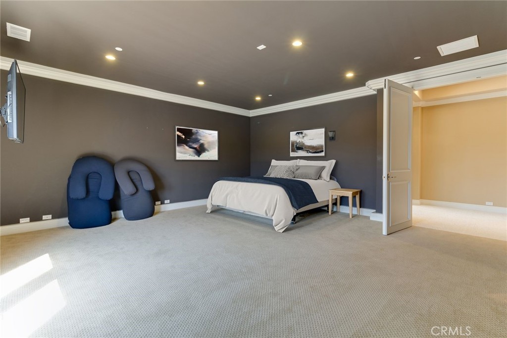 Admiralty Island (HADM) - Residential