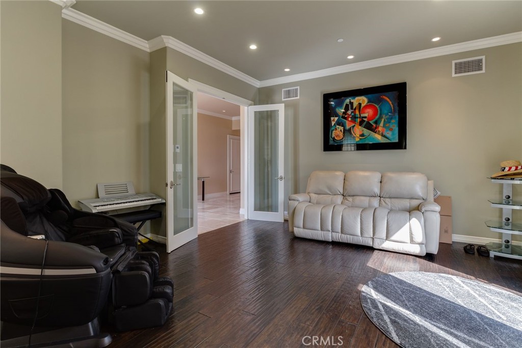 Admiralty Island (HADM) - Residential