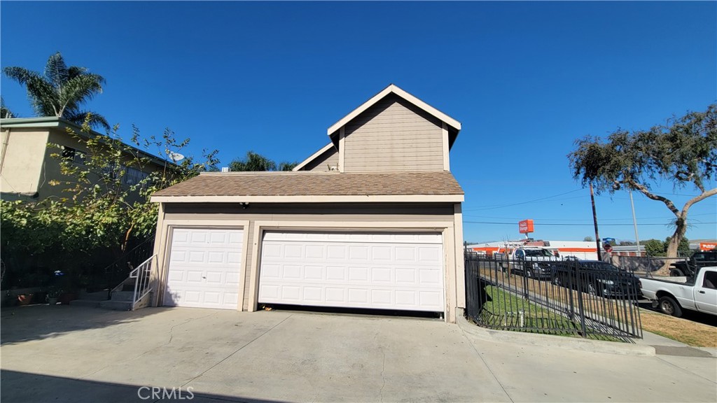 2400 W Commonwealth Avenue