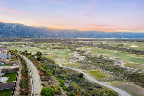 A home in Lake Elsinore