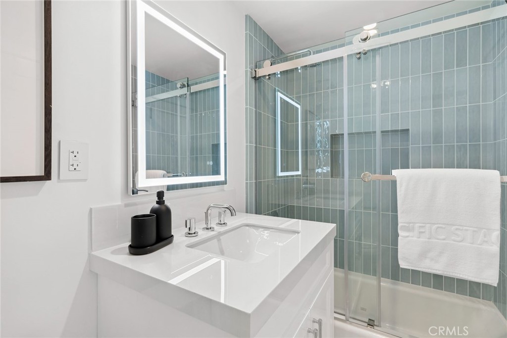 Balboa Island - Main Island (BALM) - Residential