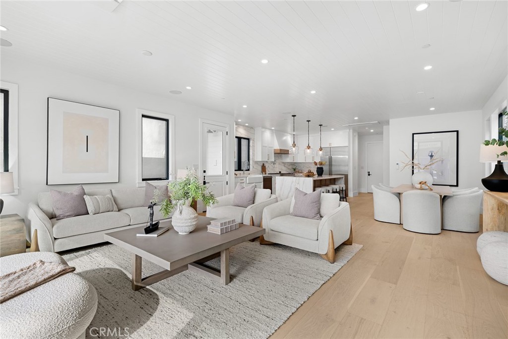 113 Topaz Avenue