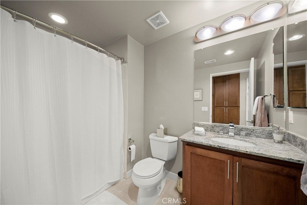 listing image 130721758810085800621