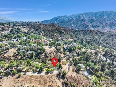 A home in Tujunga