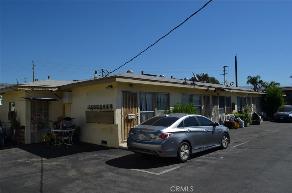 Properties 3 6711 Tujunga Avenue