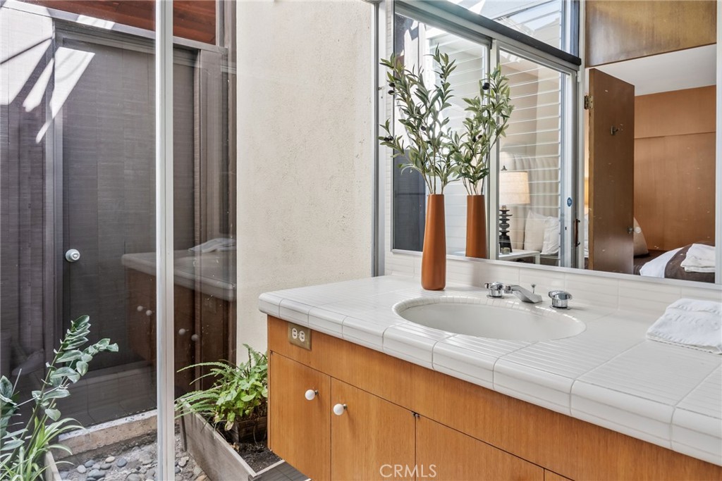 Harbor Island (HARI) - Residential