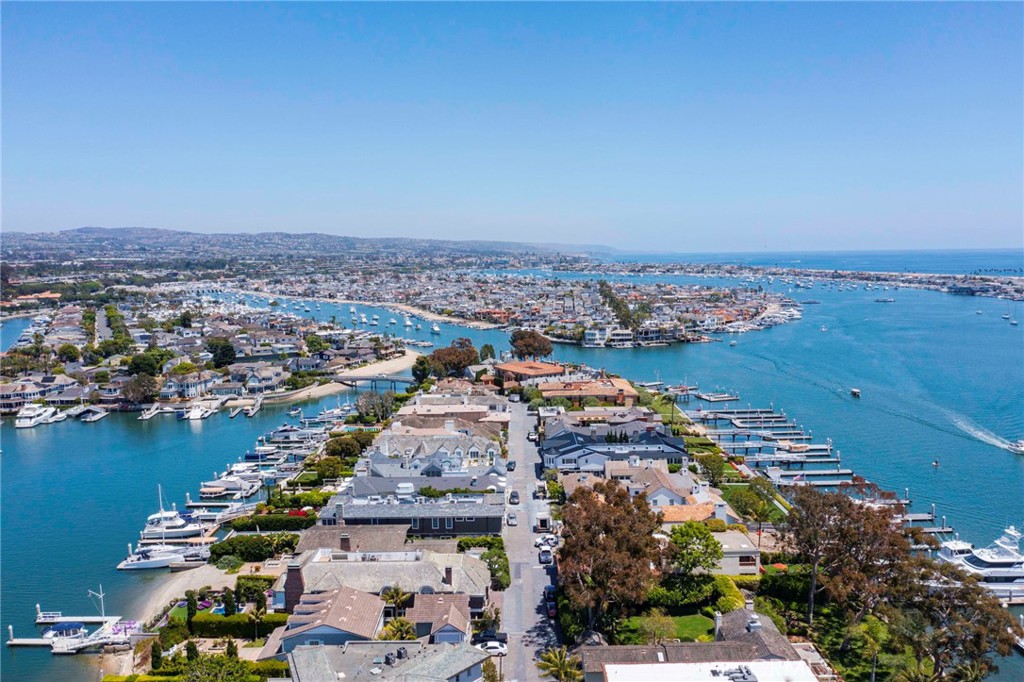 Harbor Island (HARI) - Residential