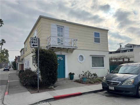 126 Sapphire Ave Newport Beach CA 92662