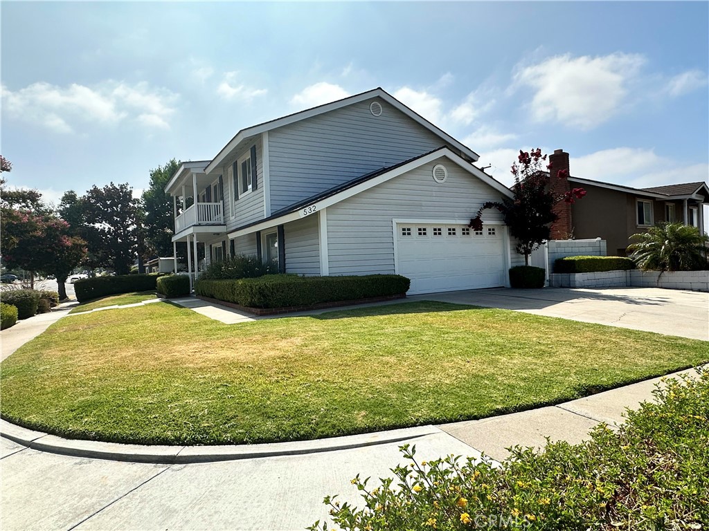 Photo 5 of 44 of 532 Cliffwood Avenue house