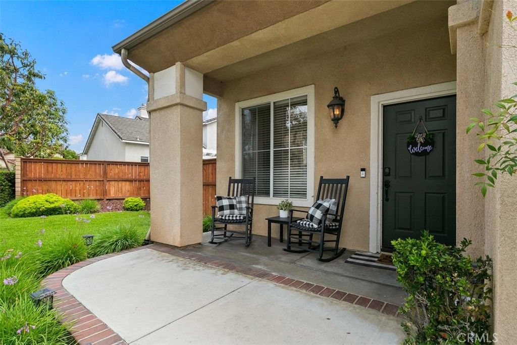 listing image 130729419161156522182