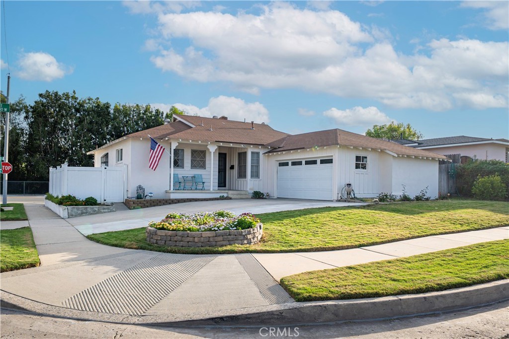 1500 El Portal Court