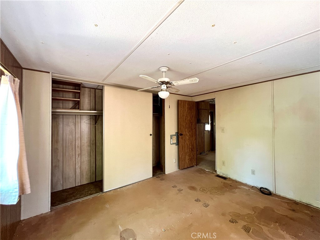 Photo 9 of 21 of 13109 1st Street mobile home