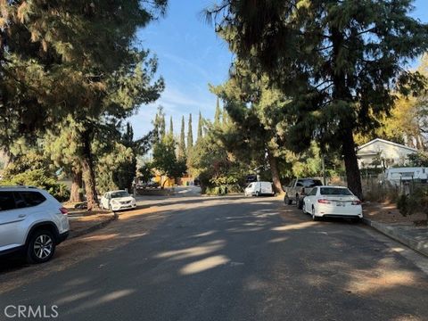 A home in Sylmar